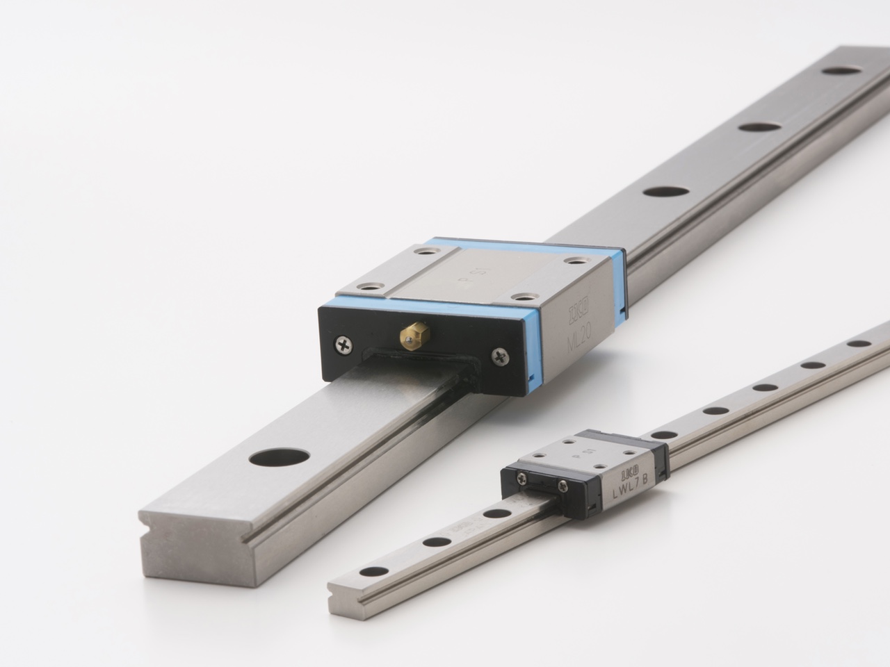 Details about   IKO # LWF60C1R640P   1 LINEAR RAIL &  1 BLOCK  640mm TRAVEL   NEW! 