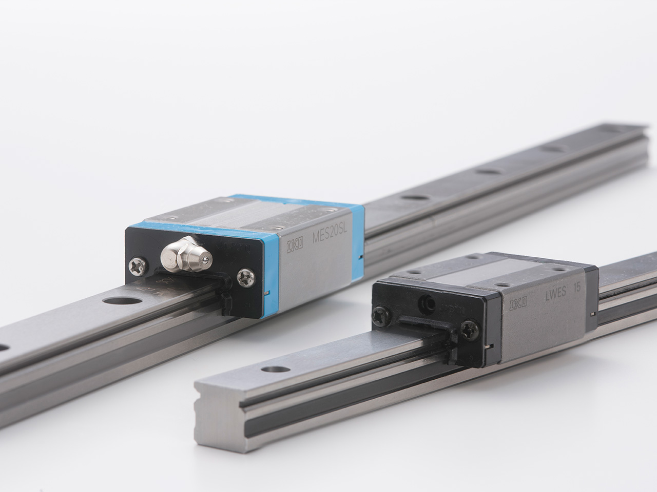 318mm Long x 24mm Wide Rail Details about   IKO LWLF24 B Linear Rail With 1 Carriage 